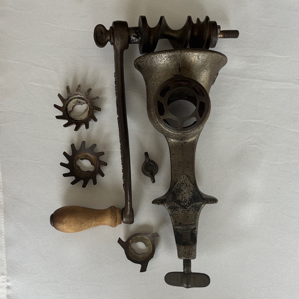 Meat Grinder - Picture 8 of 16